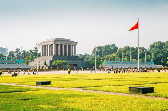 Lăng Chủ tịch Hồ Chí Minh – Quảng trường Ba Đình