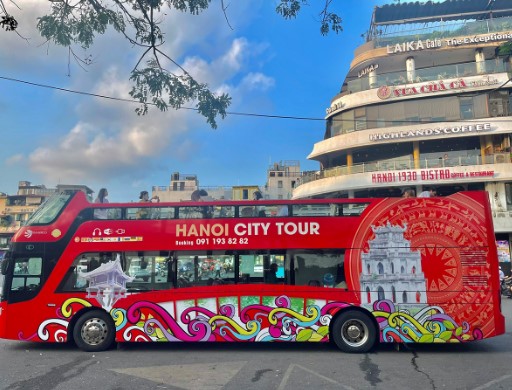 xe buýt hai tầng tham quan Hà Nội – Việt Nam