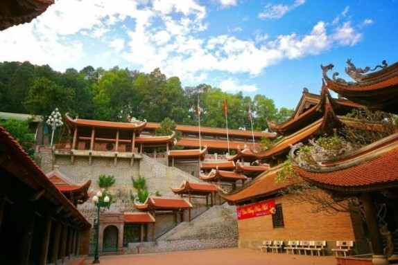 chùa Non Nước ở Sóc Sơn